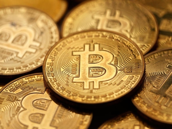 A Bitcoin 3 hetes mélypontra süllyedt, mivel a stratégia 5 milliárd dolláros eladást tervez