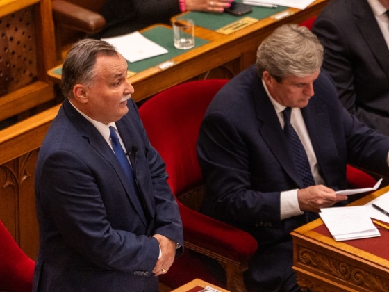 „Ezért a pár mondatért lett miniszter?” – Gajdos László sem úszta meg a Tisza-kormányra zúduló népharagot