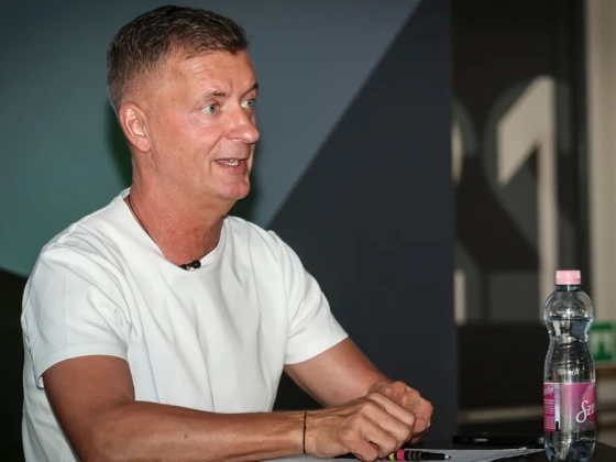 „Olyan nyugodt vagyok, mint egy teve” – Kubatov Gábor a Fradiváros körüli vizsgálatról