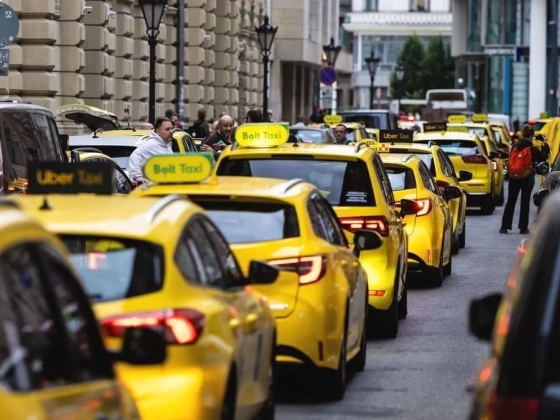 Mától drágult a taxizás Budapesten, mutatjuk az új árakat