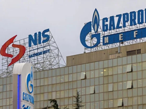 Szerbia elnöke a MOL jelentős olajügyletéről tárgyal Magyar Péterrel és Vlagyimir Putyinnal