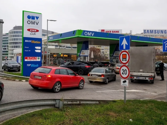 A benzinárstop példája megmutatja, miért ütnek vissza az árstopok