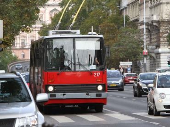Lassabban járnak a metrók és a villamosok Budapesten az energiakrízis miatt