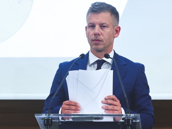 „Sajnos ezt várják tőle” – egyre dühösebbek az emberek a Tisza-kormányra a válságkezelés miatt