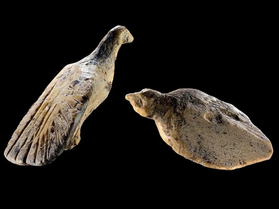 Lelet a német barlangban: 40 000 éves mamut elefántcsont madárfigurákat fedeztek fel