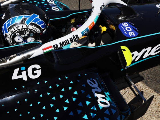 Fantasztikusan menetel Molnár Martin, a brit F3-as bajnokságban előrelépett a második helyre