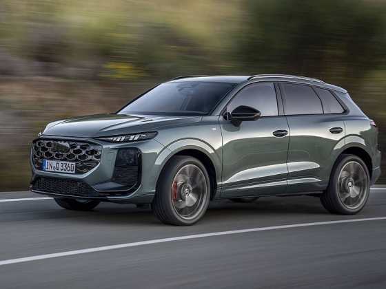Új Audi Q3: nagyobb kényelem és erősebb hibrid tapadás