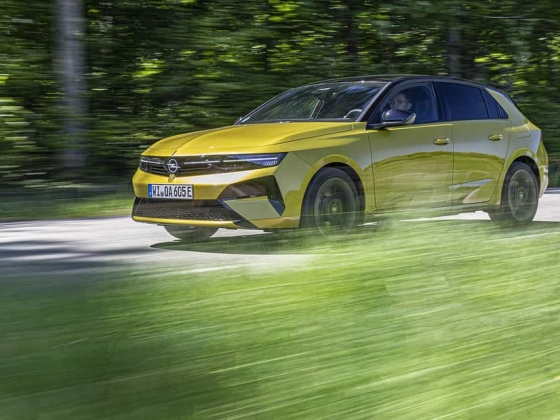 Opel Astra Plug-in Hybrid GS: Kiegyensúlyozott, kényelmes és szükség esetén erős idegzetű