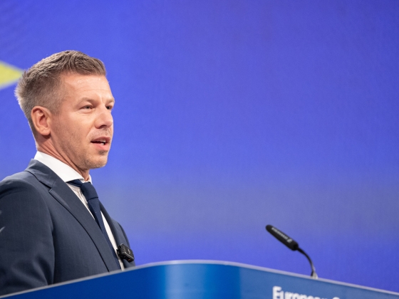 Rendkívüli takarékosságra szólít fel Magyar Péter a magyar energiarendszer kritikus helyzete miatt