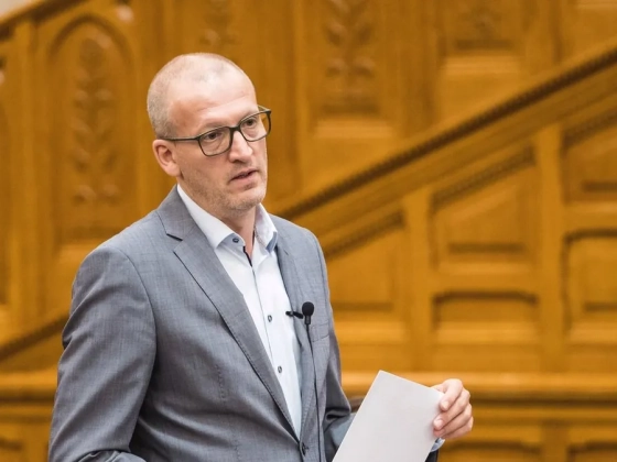 Magyarázkodik Tarr Zoltán, miután sógorát nevezték ki főigazgatónak