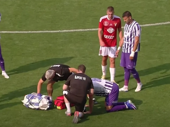Rosszul lett az Újpest csapatkapitánya a vasárnapi hőségben játszott focimeccsen
