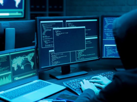 Orosz hackereket sejtenek a Magyar Államkincstár szervereit ért támadás mögött