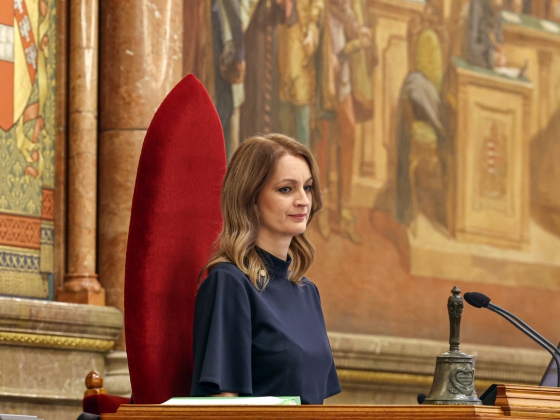 Forsthoffer Ágnes megmutatta, hogyan spórolnak a hőség idején a Sándor-palotában