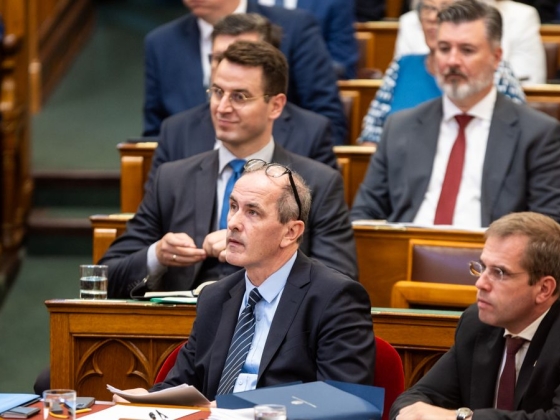 Hegedűs Zsolt elismerően szólt az Orbán-kormány kórházfelújításairól