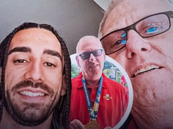 „Hatvan év óta az első angol vagyok, aki vb-aranyat fog” – Cucurella odaadta az érmét a postásnak