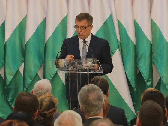 Feltárulnak az MNB-botrány aktái: tanúkat hallgatott ki az ügyészség, Matolcsy György szerint megvan a pénz, csak nem úgy