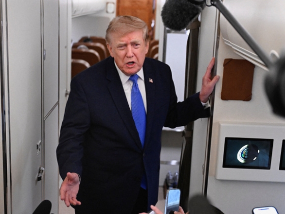 Donald Trump egy minden eddiginél nagyobb támadásról beszélt, de végül kihátrált belőle