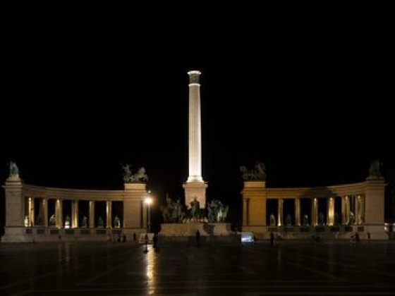 Magyar Péter bejelentette, mennyi áramot spóroltak a magyarok vasárnap este