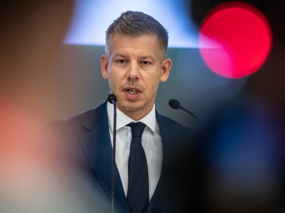 Magyar Péter: Paks utolsó turbinája még üzemel