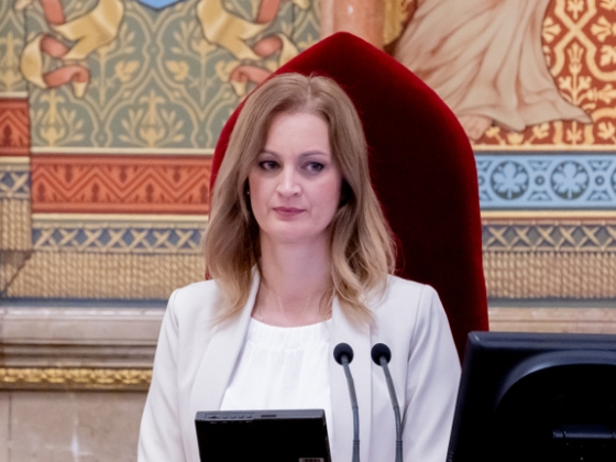 A Fidesz „illegális lakásfoglalónak” tartja Forsthoffer Ágnest