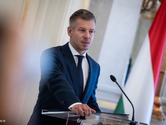 Magyar Péter: Az utolsó paksi turbinát talán holnap is üzemben tarthatják