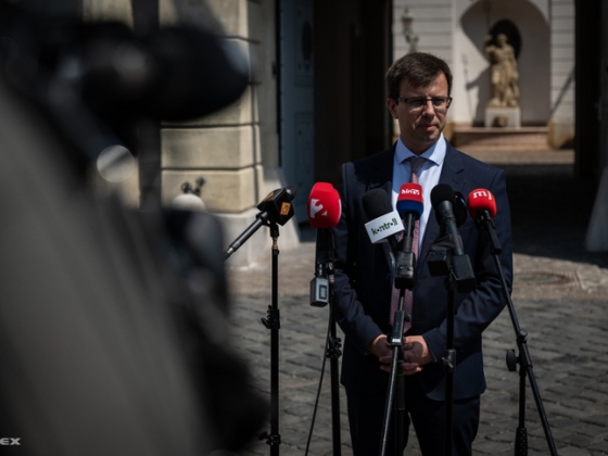Jön Bóka János tájékoztatója, hogy beszámoljon az egyeztetésről