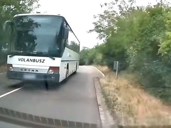 A hónap, amikor bőven akadt dolga a magyar autósok őrangyalainak + videó