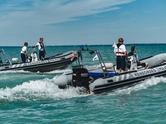 Ittas férfira segítségére siettek a vízimentők a Balatonnál