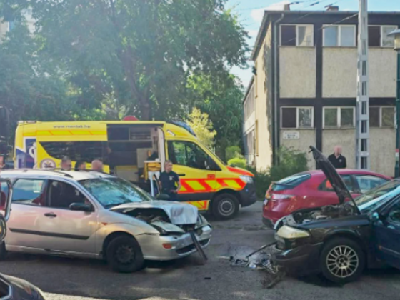 Tizenhárom éves sofőr okozott balesetet Zuglóban