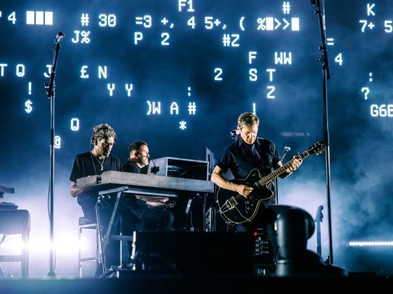 Palesztin zászló miatt vették őrizetbe a Massive Attack tagjait Szingapúrban