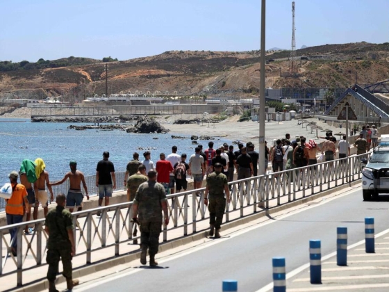 Ceuta: az EU „közös európai felelősségnek” nevezi a határokat