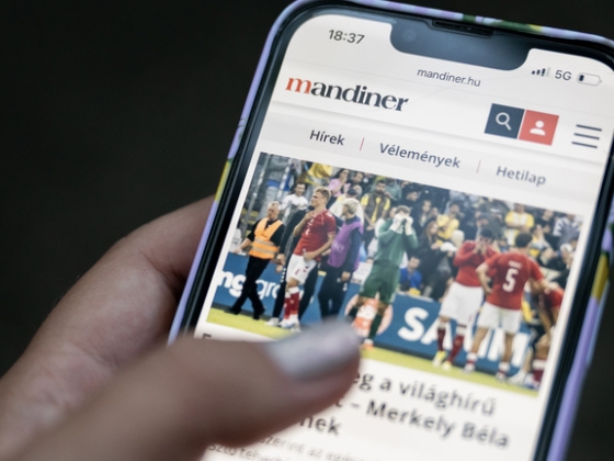 Megszűnik a Mandiner című hetilap