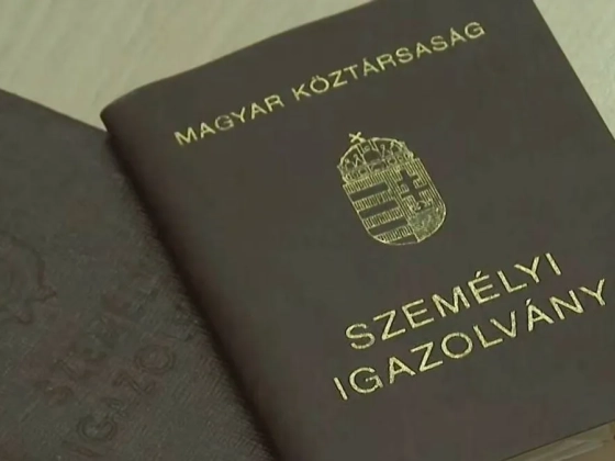 Bármelyik kormányablakban igényelhető új személyi igazolvány a lejáró könyv formátumú helyett