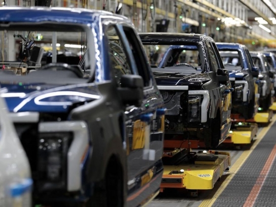 Súlyos lépés Bukarestben: leállították a Dacia és a Ford gyárait – az aszály tovább rontott az energiaválságon