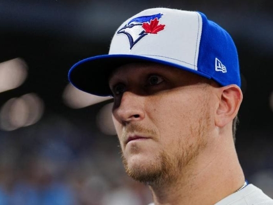 Jeff Hoffman közvetlenül a költözés előtt elküldte a Blue Jays kereskedési határidőre vonatkozó kérelmét