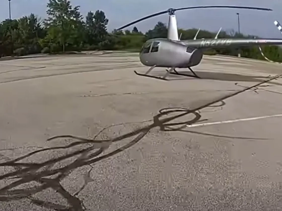 Nem akart egy órát autózni, ezért helikopterrel ment bevásárolni egy 69 éves férfi - videó