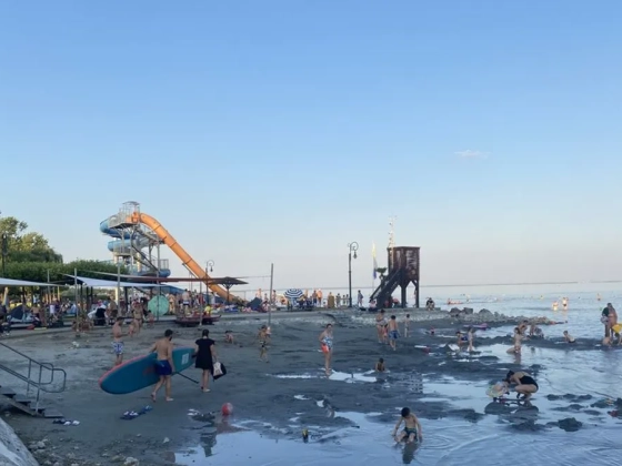 Drámai fotók a Balatonról: ennyit apadt a magyar tenger vize 3 hét alatt – galéria