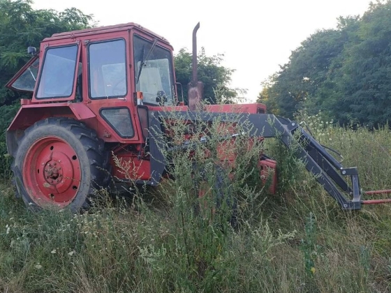 Egy nehéz nap éjszakája: lopott MTZ traktorral kelt útra egy külföldi férfi