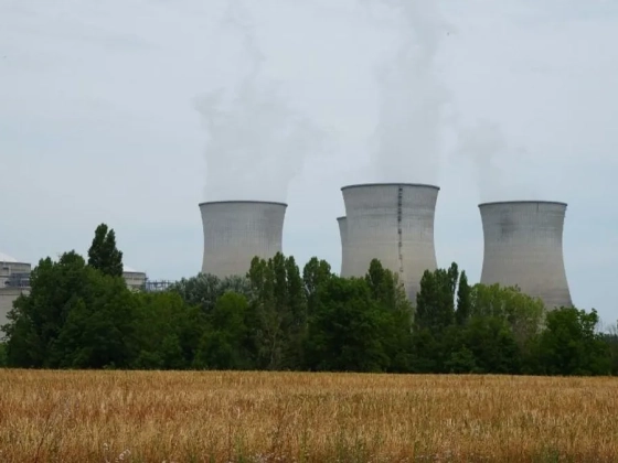 A hőhullám miatt reaktorokat kapcsoltak le Franciaországban is