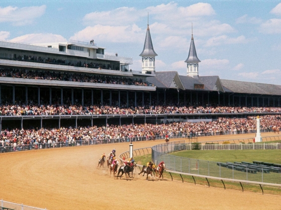 Churchill Downs és a NYRA 3 éves bajnoki versenysorozatot alkot