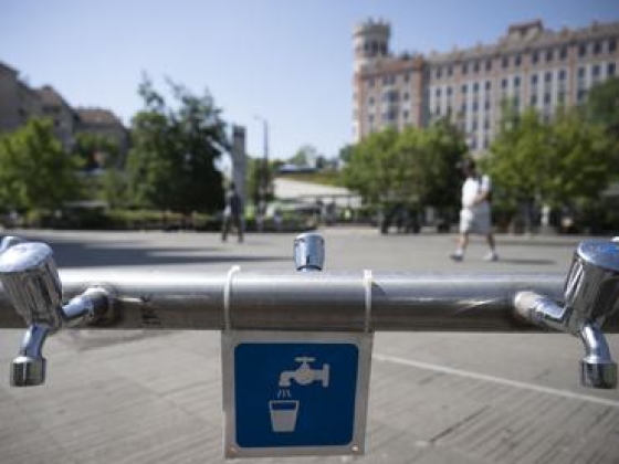 Feszültség a tetőfokon: tovább tart a hőségriasztás, így áll most a helyzet