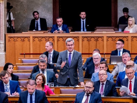 Medián: gond nélkül bejutna a parlamentbe egy Fideszből kiváló polgári párt