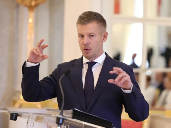 Tetőzik a hőség: Magyar Péter fontos bejelentést tett a Paksi Atomerőműről