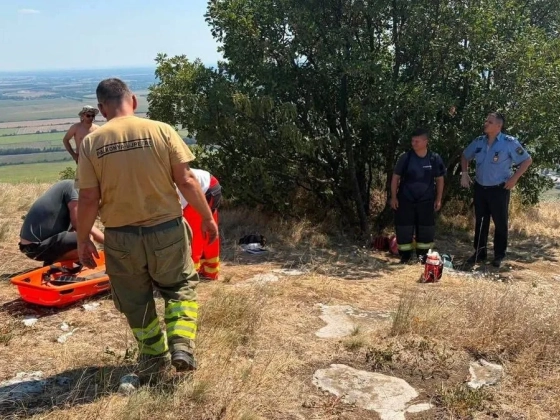 Halálos baleset történt Baranyában: egy siklóernyős vesztette életét Szársomlyón