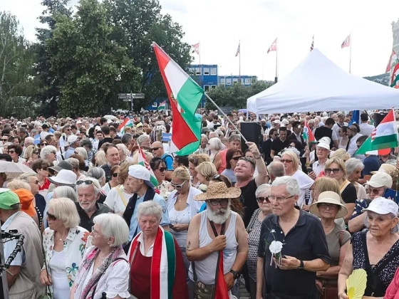 Medián: A Fidesztől vinne el szavazókat egy új jobbközép párt