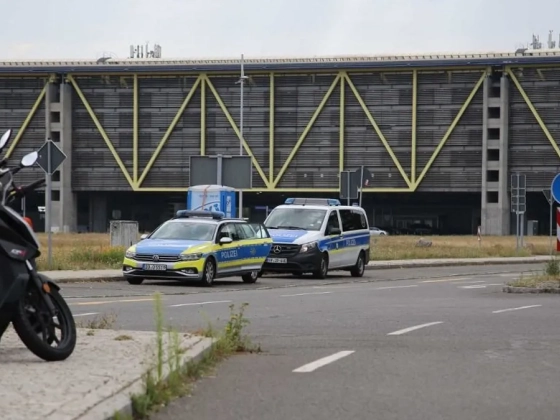 Bombariadó Németországban: robbanószerkezetes drón miatt lezárták a repülőteret