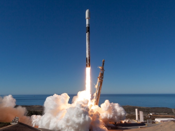 A Holdba csapódott Elon Musk űrcégének elhasznált rakétafokozata