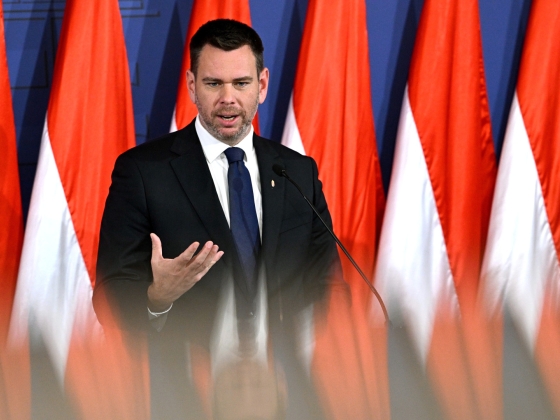 Újfajta sebességmérést vezethet be Vitézy Dávid a magyar utakon