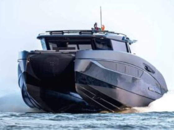 A Brabus egy 3,7 millió dolláros modellel lép be a katamaránok piacára