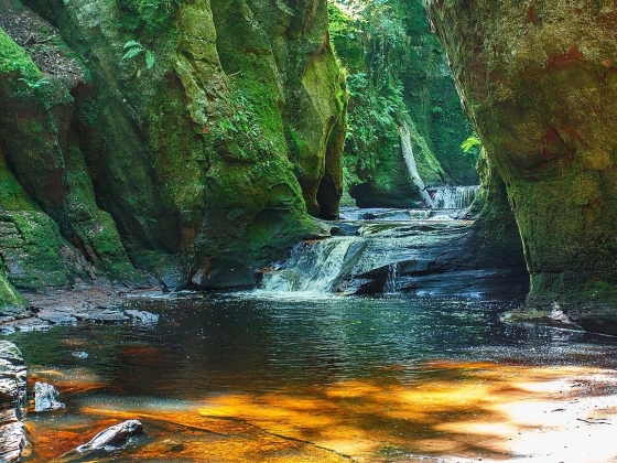 Eladó a skóciai „Grand Canyon”: az Outlanderben bemutatott szépségszín megjelenik a piacon